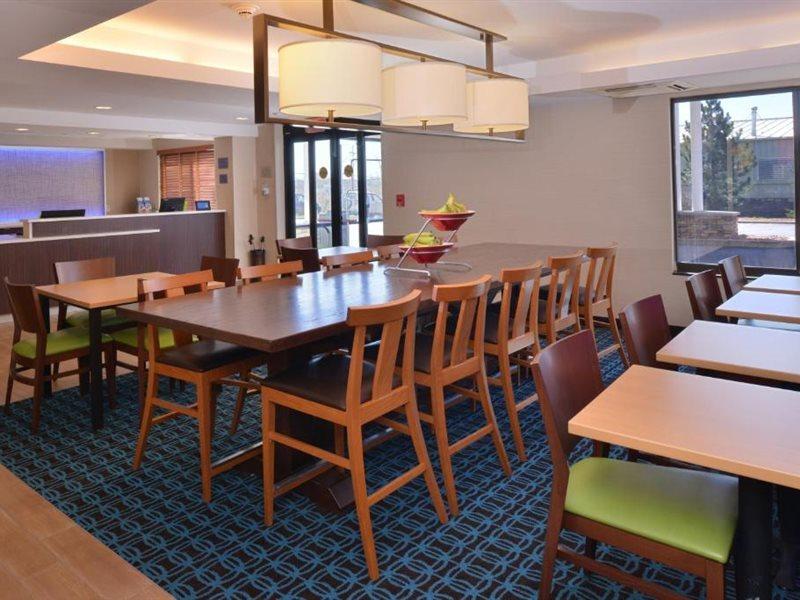 Fairfield By Marriott Rochester Henrietta/University Area מראה חיצוני תמונה