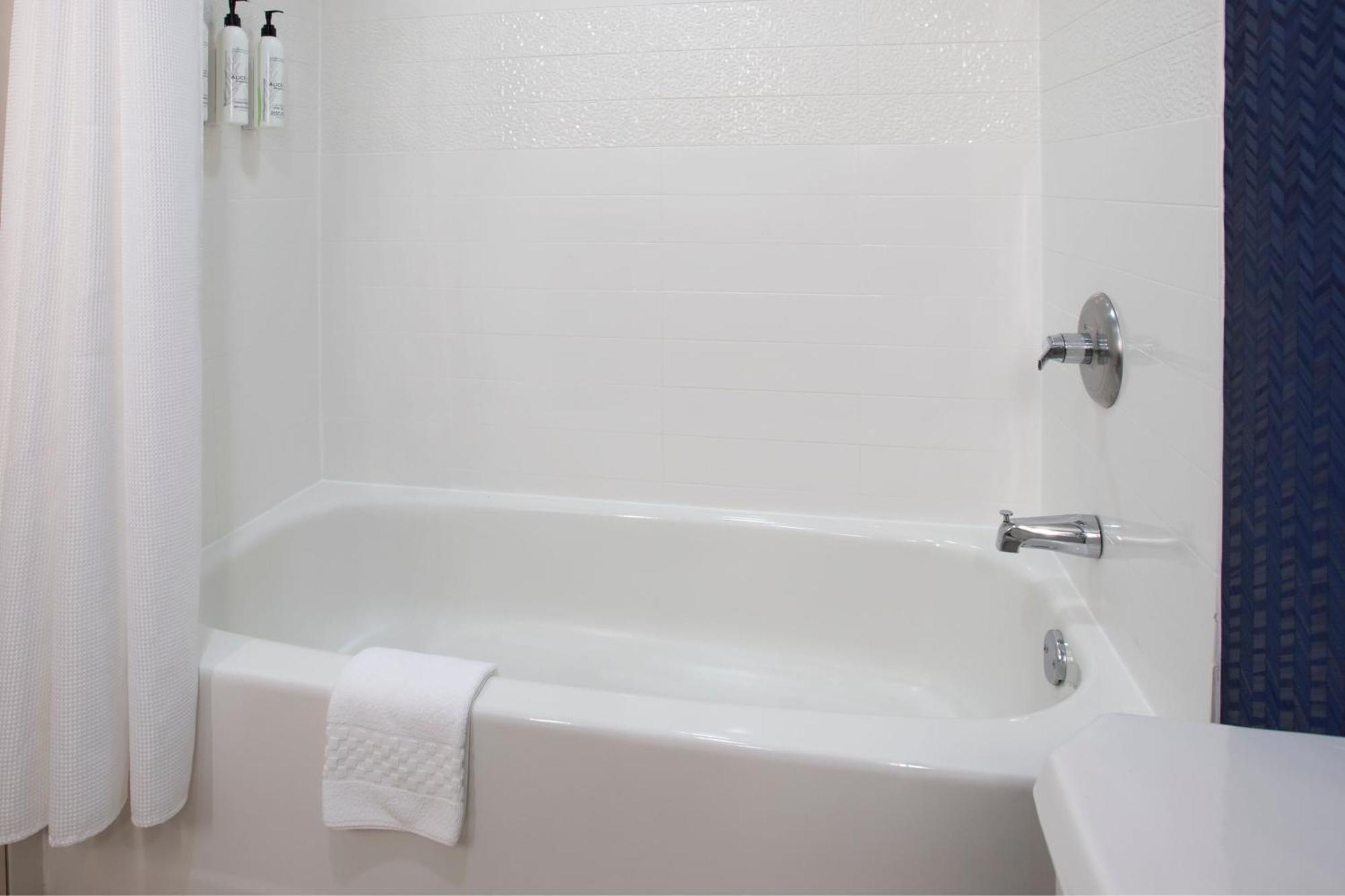 Fairfield By Marriott Rochester Henrietta/University Area מראה חיצוני תמונה