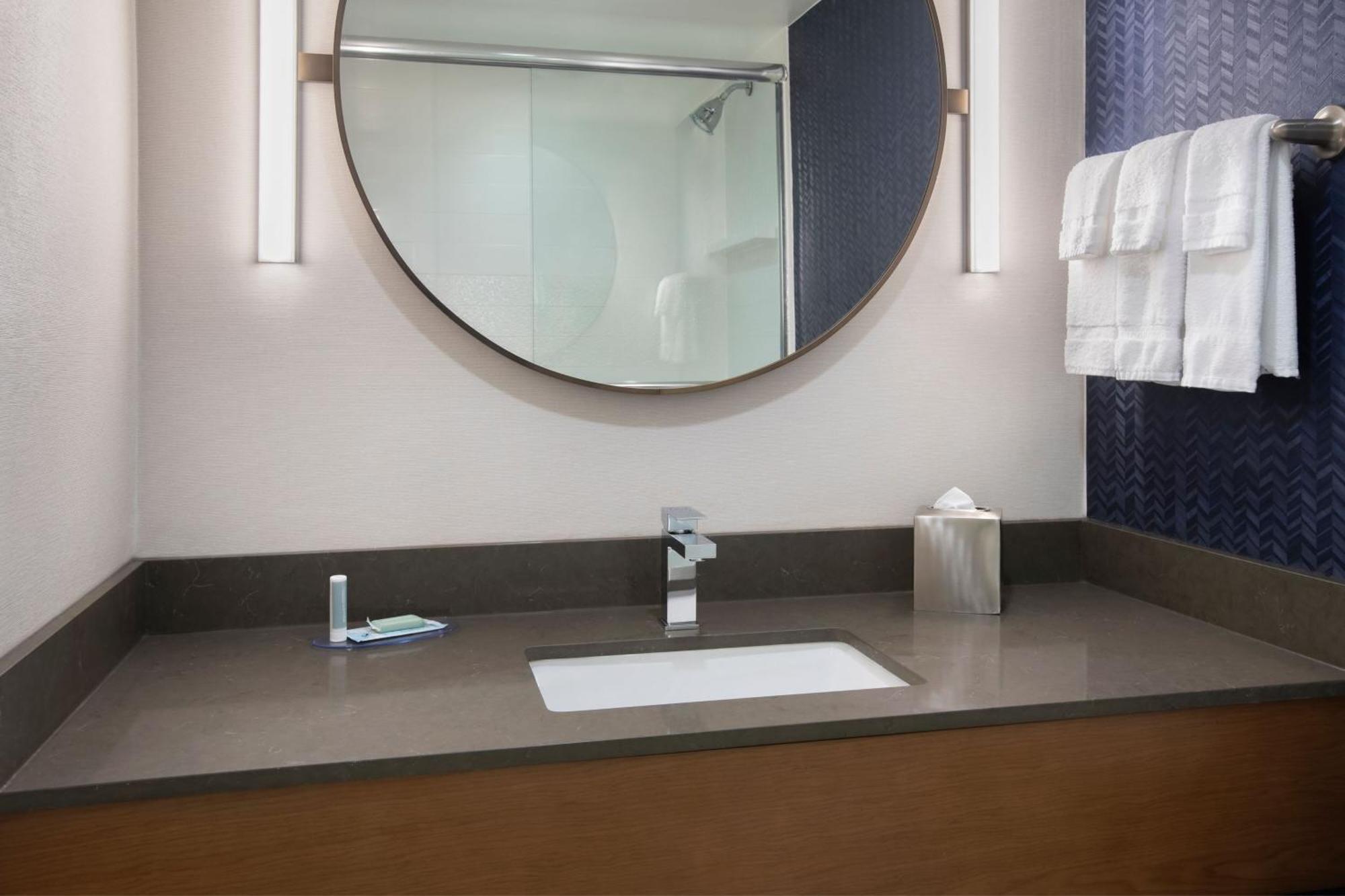 Fairfield By Marriott Rochester Henrietta/University Area מראה חיצוני תמונה